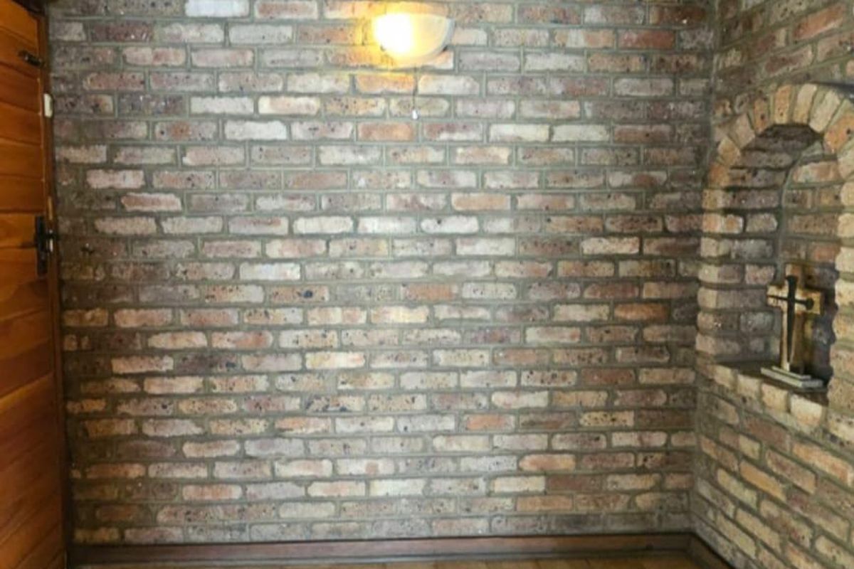 Spacious 4 Bedroom house for Sale!! - Photo 5