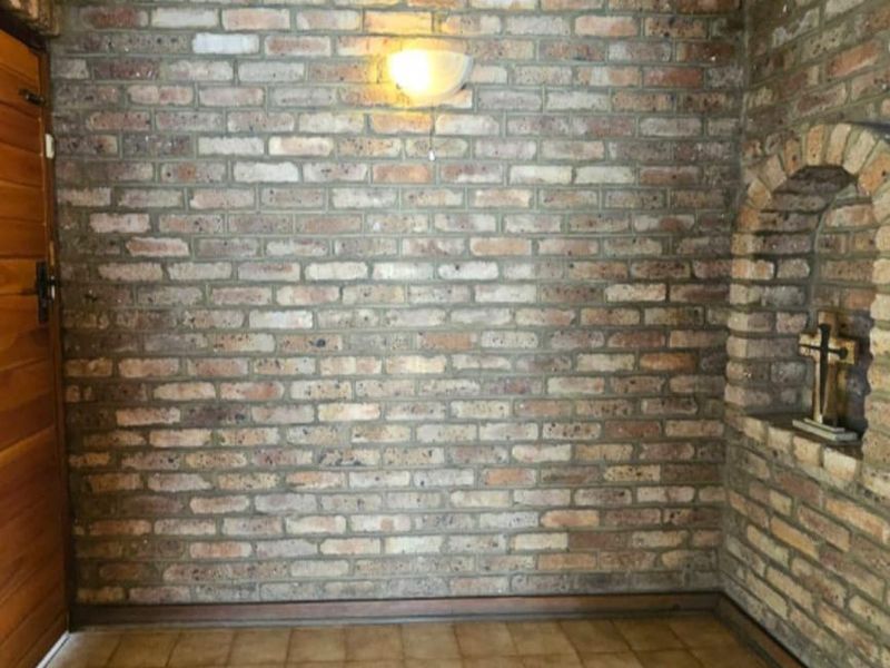 Spacious 4 Bedroom house for Sale!! - Photo 5