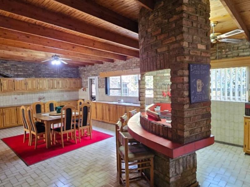 Spacious 4 Bedroom house for Sale!! - Photo 9
