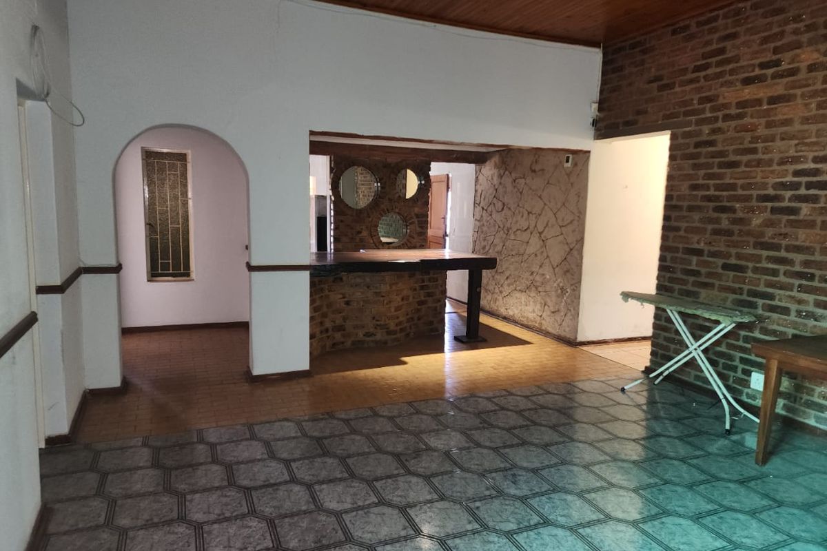 House For Sale In Vereeniging - Photo 4