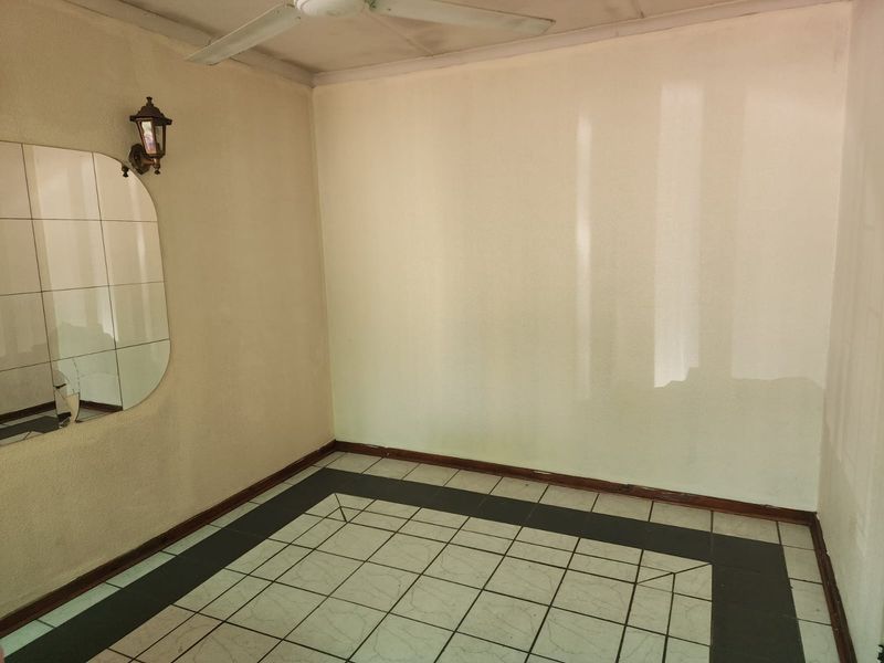 House For Sale In Vereeniging - Photo 10