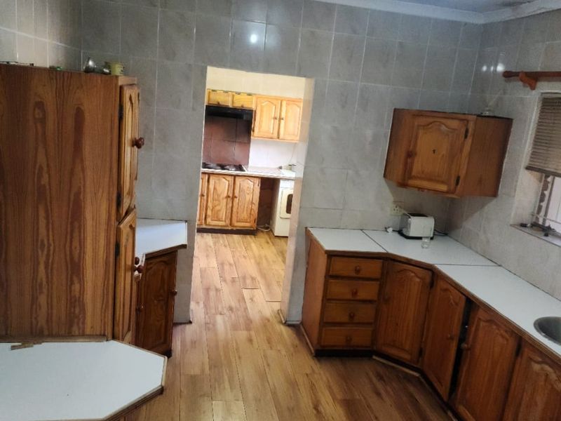 House For Sale In Vereeniging - Photo 6