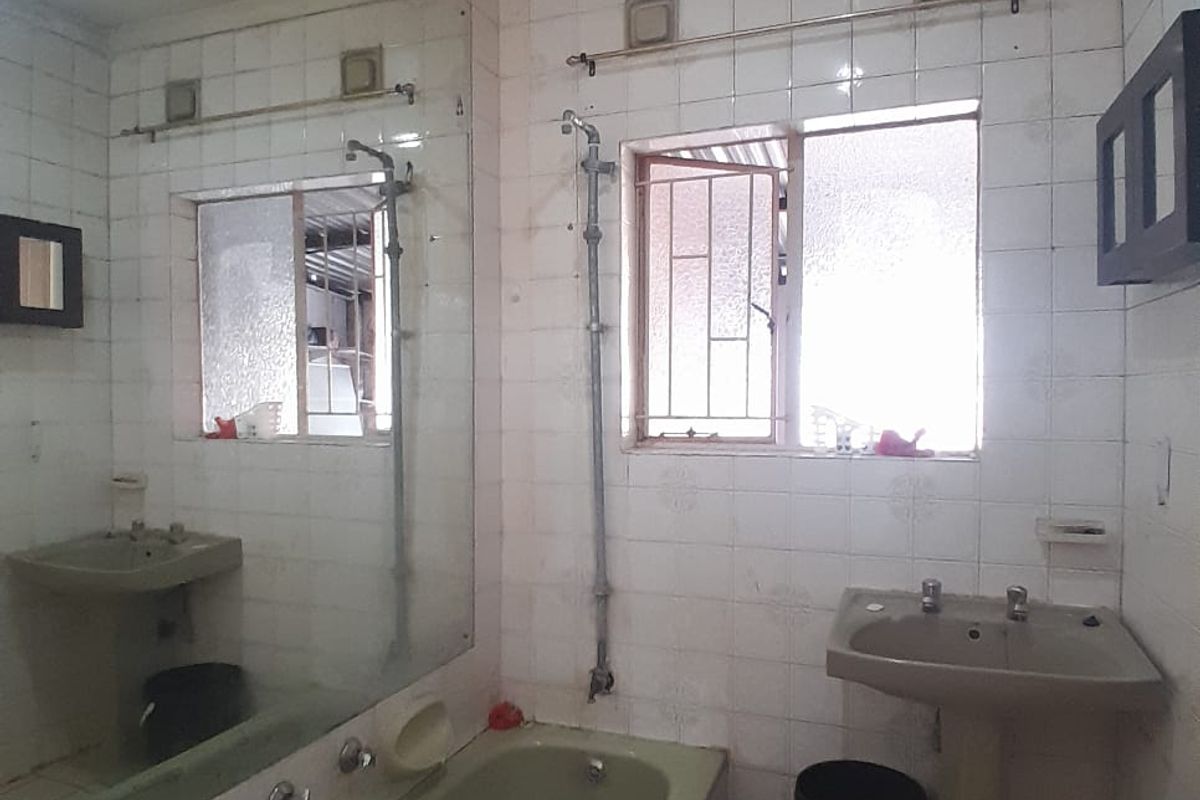 House For Sale In Vereeniging - Photo 3