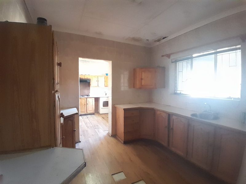 House For Sale In Vereeniging - Photo 10