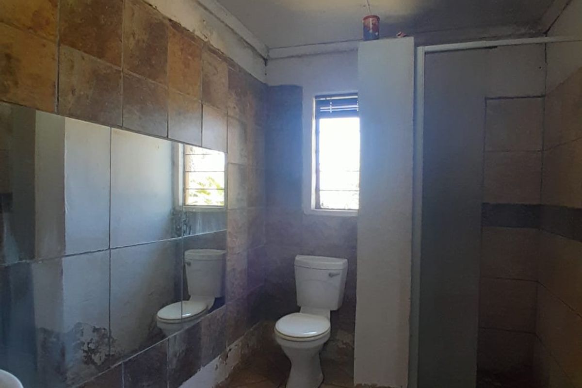 House For Sale In Vereeniging - Photo 4