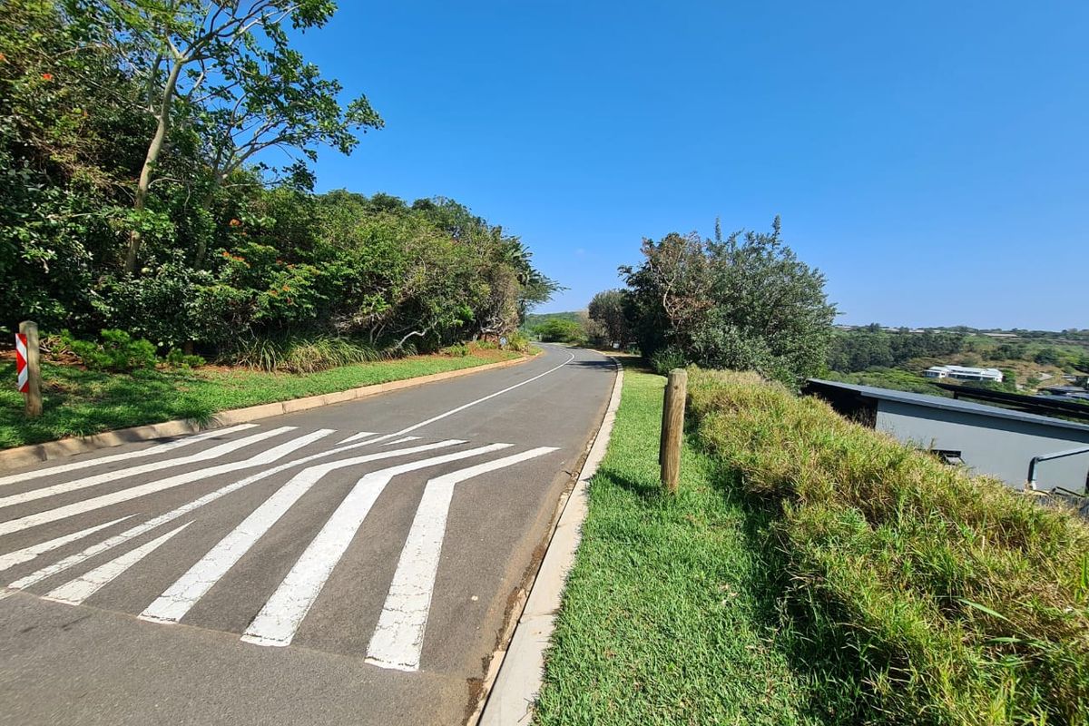 Embrace the Simbithi Lifestyle: 1500 sqm Vacant Land with Forest and Dam Views - Photo 2