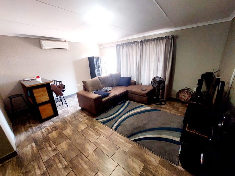 Modern 2 Bedroom Apartment in Magalieskruin - Photo 2