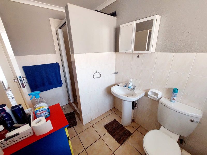 Modern 2 Bedroom Apartment in Magalieskruin - Photo 7