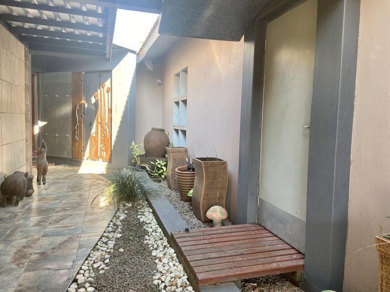 Modern 4 Bedroom House for Rent in Meer En See - Photo 2