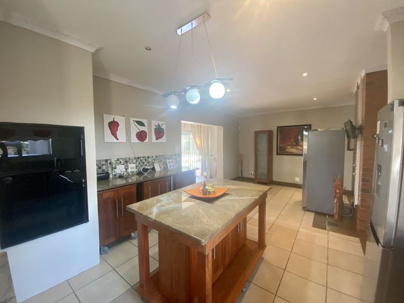 Modern 4 Bedroom House for Rent in Meer En See - Photo 8