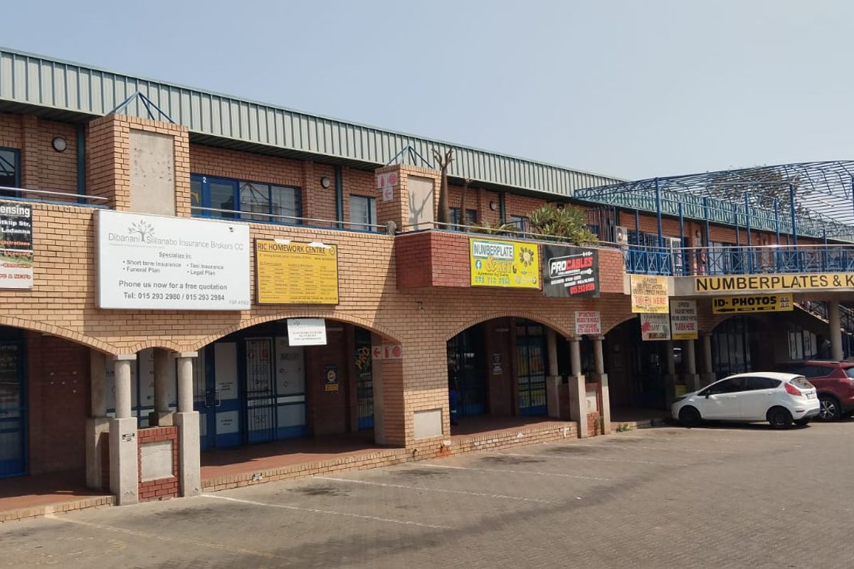 COMMERCIAL PROPERY IN BUSY AREA - Photo 3