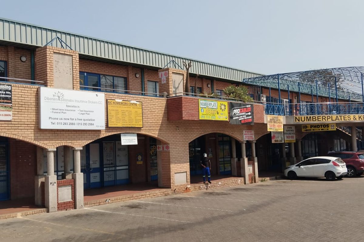 COMMERCIAL PROPERY IN BUSY AREA - Photo 5