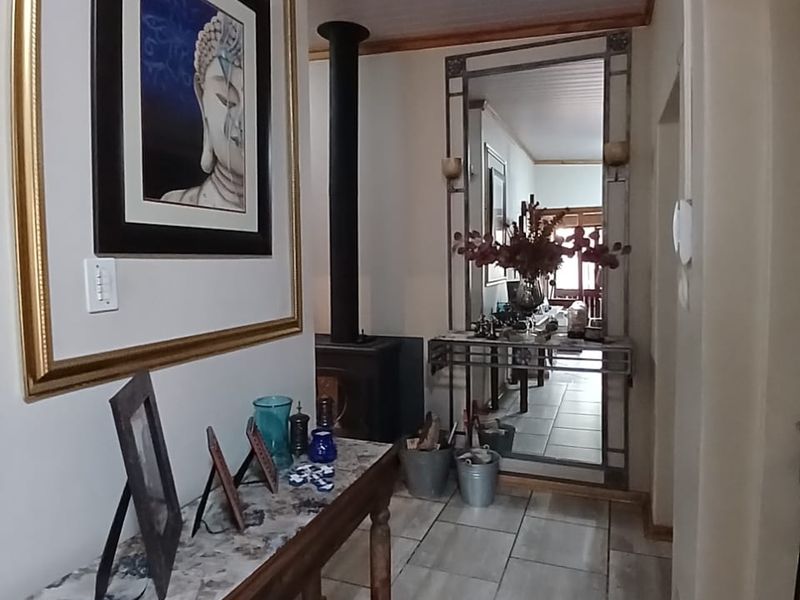 For Sale: Stunning 5-Bedroom Family Home in Sasolburg's Prime Area - Photo 3