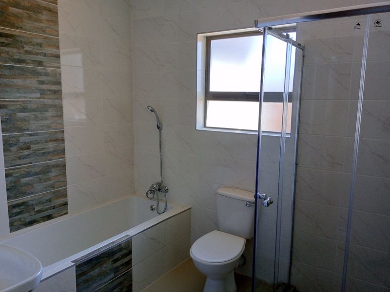 Modern 3-Bedroom Home in Bendor Meadows - Prime Location Near Mall of the North. - Photo 4