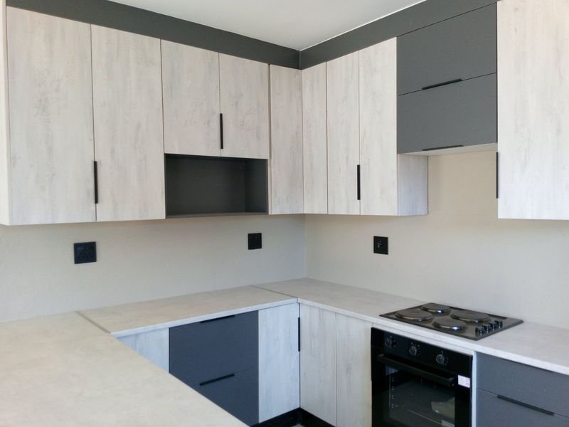 Modern 3-Bedroom Home in Bendor Meadows - Prime Location Near Mall of the North. - Photo 2