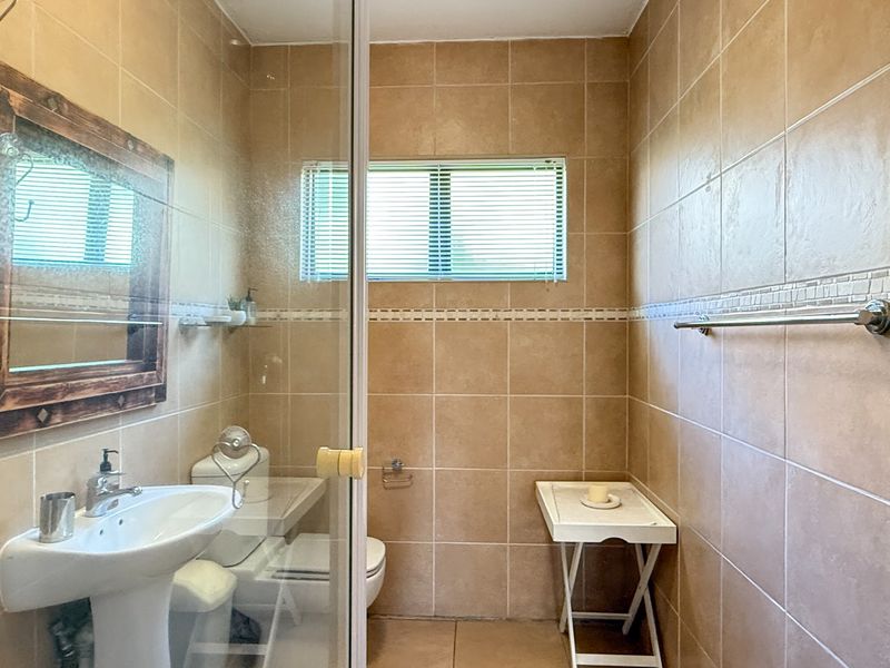 Fully Furnished 3 Bedroom Sea-Facing Unit in La Pirogue, Compensation Beach - Photo 5