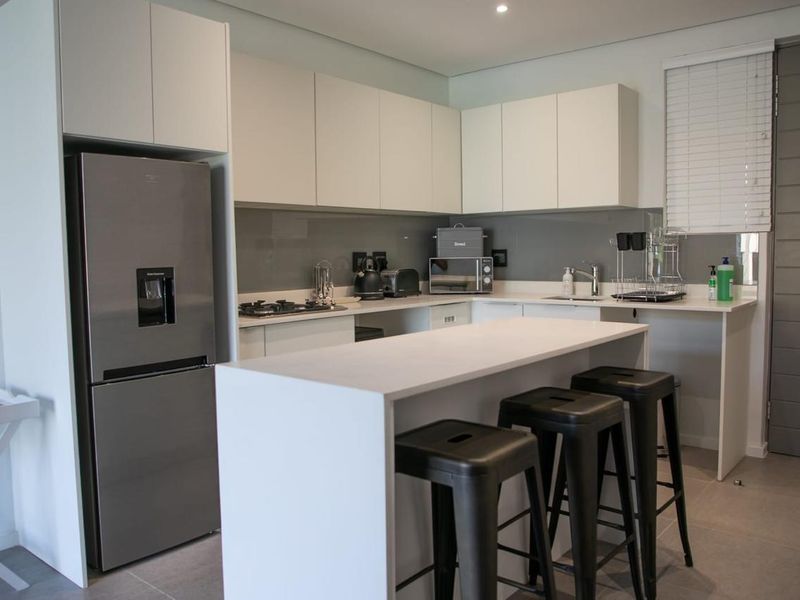 2 Bedroom Apartment in Pebble Beach - Photo 4