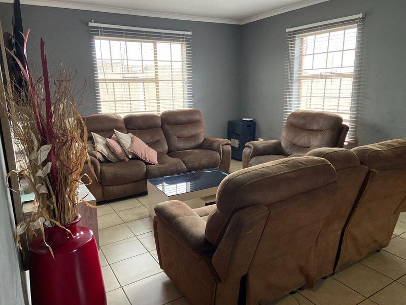 House For Sale In Centurion - Photo 6