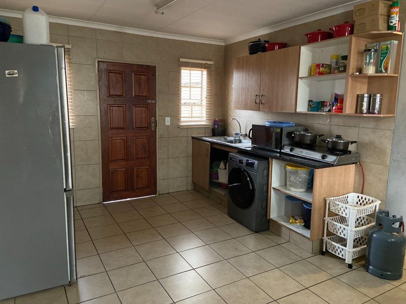 House For Sale In Centurion - Photo 2
