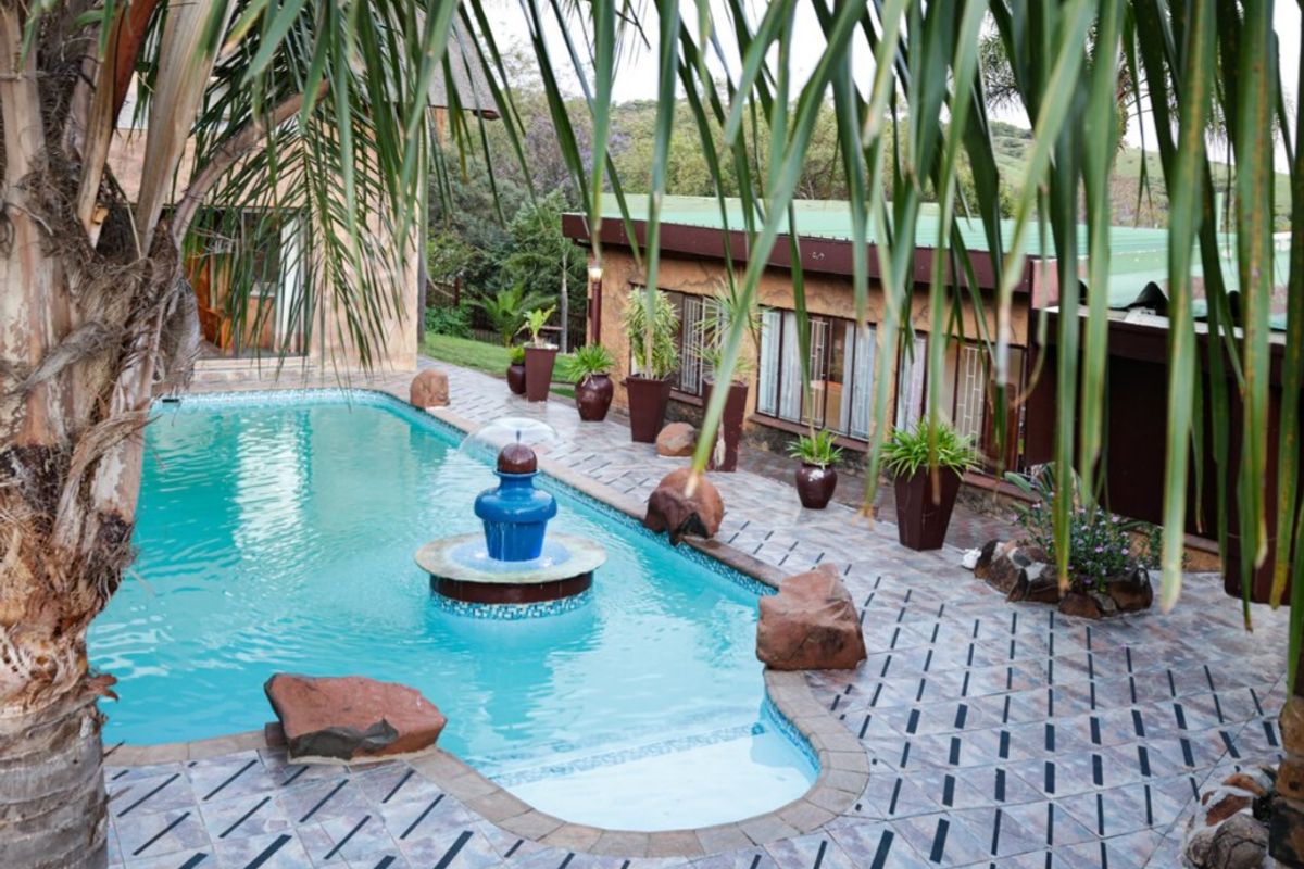 Erica street 5 Bedroom Family Home designed for entertaining - Photo 3