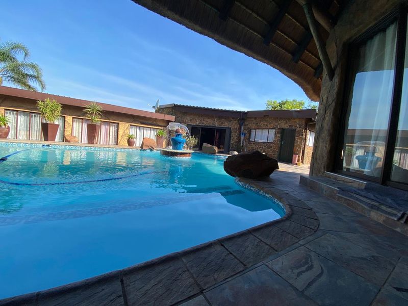 Erica street 5 Bedroom Family Home designed for entertaining - Photo 9