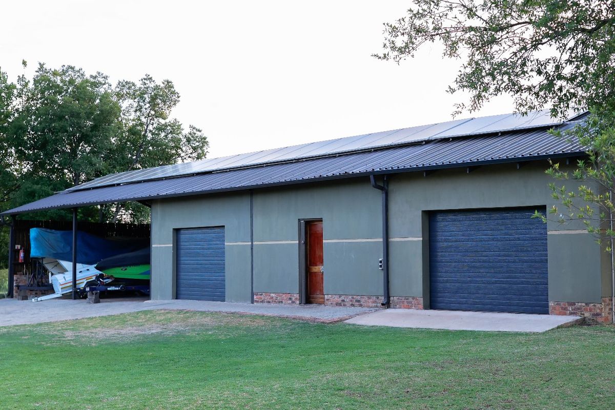 Unparalleled Lifestyle Awaits at Your Dream Retreat – Exclusive 20,200 m2 Property!** - Photo 4