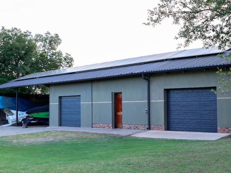 Unparalleled Lifestyle Awaits at Your Dream Retreat – Exclusive 20,200 m2 Property!** - Photo 4