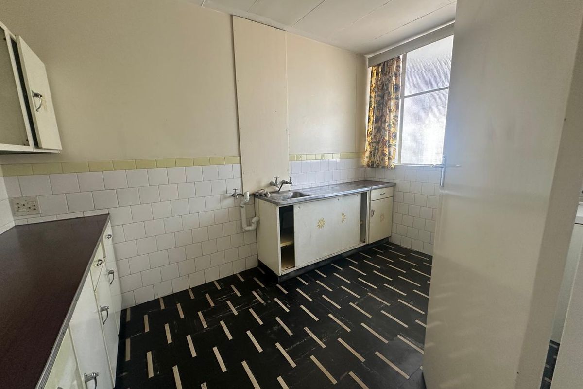LOOKING FOR A 1 BEDROOM APARTMENT CLOSE TO AMENITIES? - Photo 5