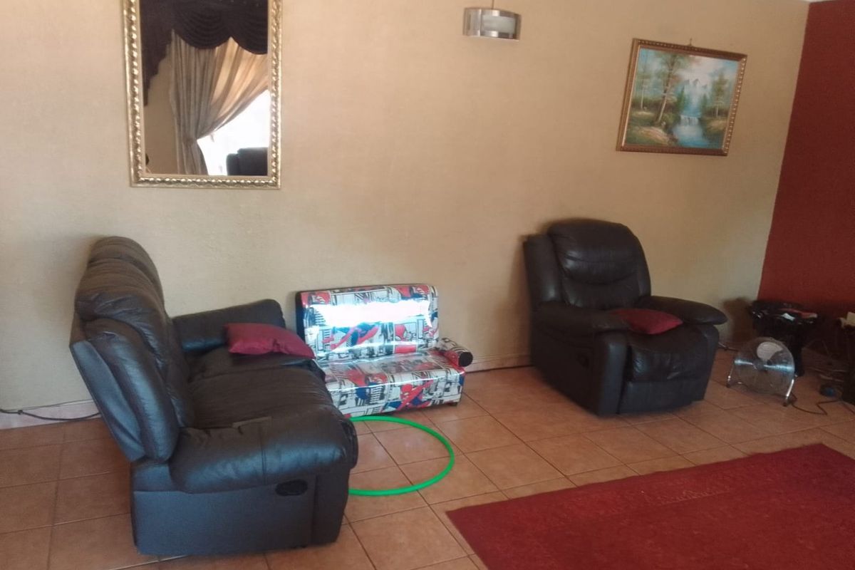 Perfect freestanding property for sale ideal for investors. - Photo 4