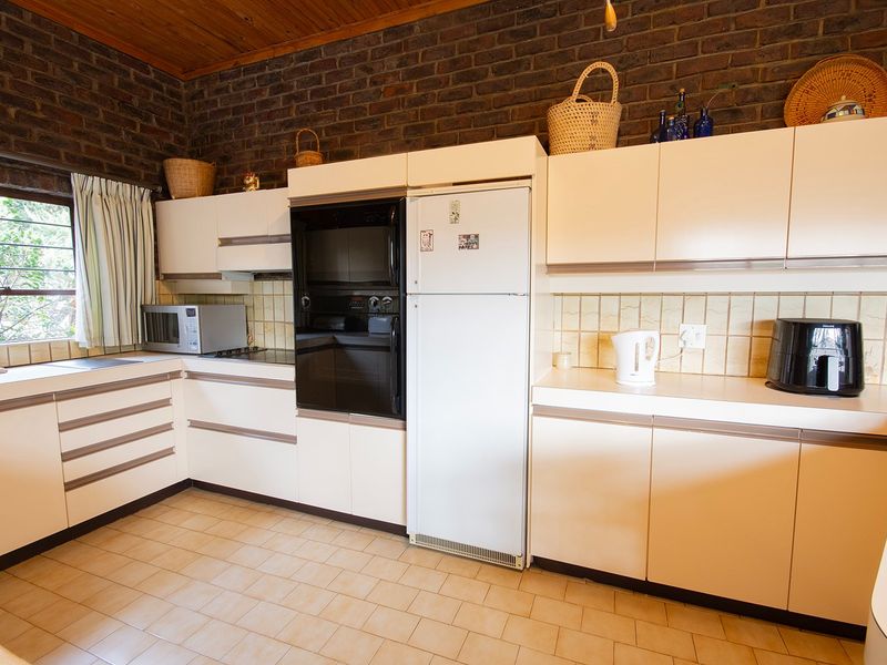 Spacious 4-Bedroom Home with Nature Reserve Views in Secure Overkruin Estate - Photo 9