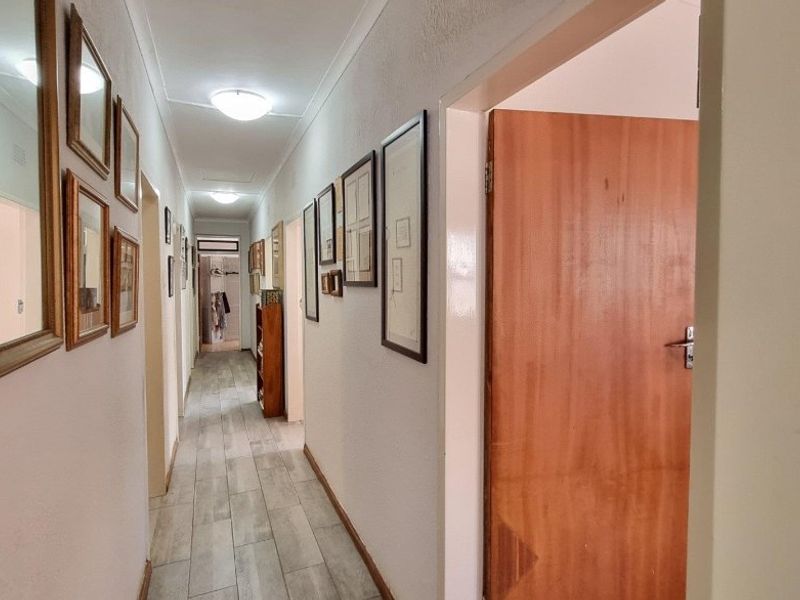 Modern Family Home & Flatlet Potential! - Photo 3