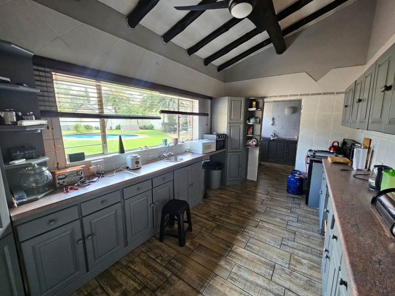 Stunning 4-Bedroom Home for Sale in Vaalpark! - Photo 8