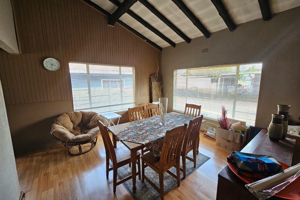 Stunning 4-Bedroom Home for Sale in Vaalpark! - Photo 5