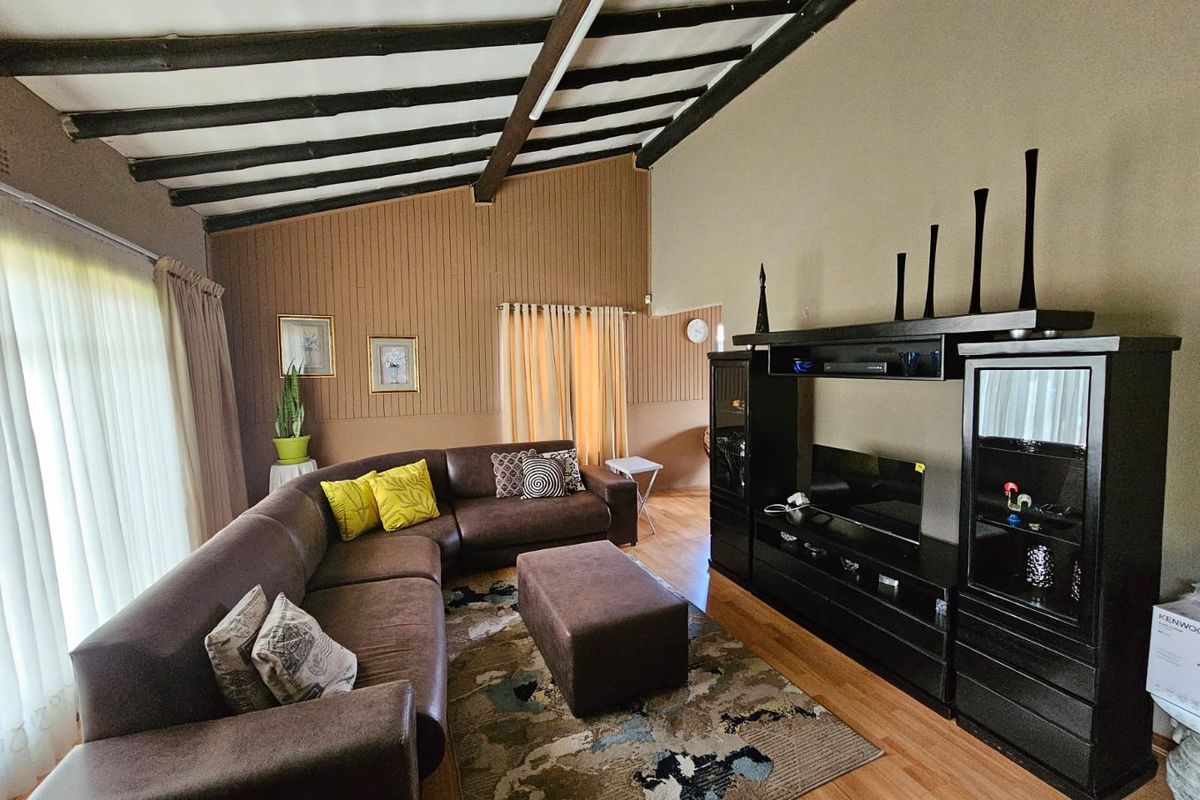 Stunning 4-Bedroom Home for Sale in Vaalpark! - Photo 4