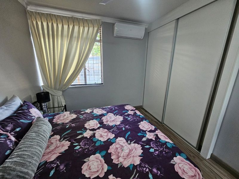 For Sale: Stunning Modern House in Sasolburg - Photo 10