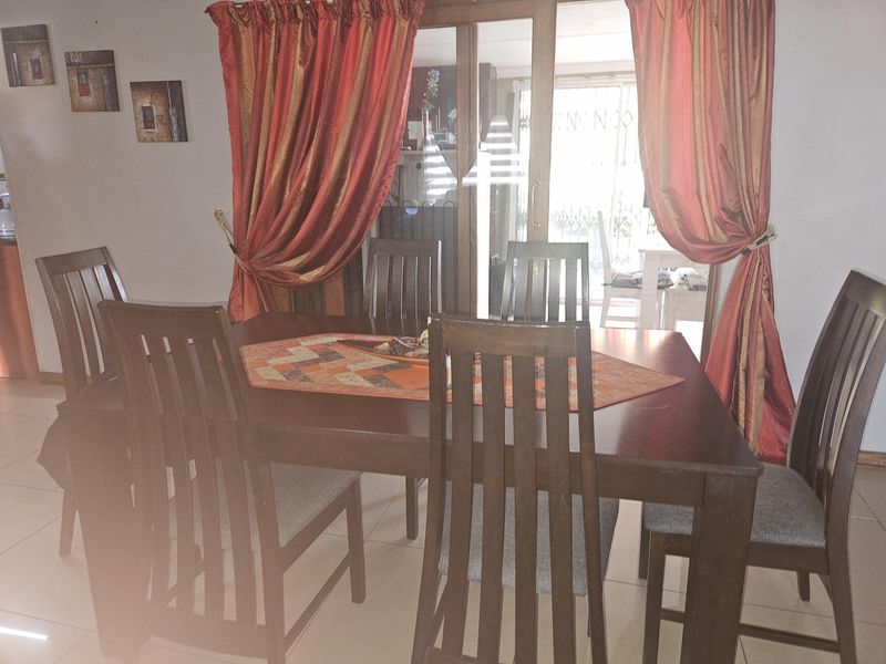 HOUSE WITH A FLAT – SEPARATE ENTRANCE, GATE & PRIVATE YARD - Photo 6