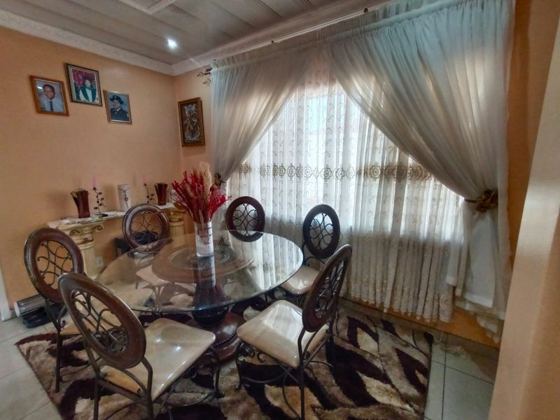 !Location is the key! !Nice Investment for YOU! - Photo 5