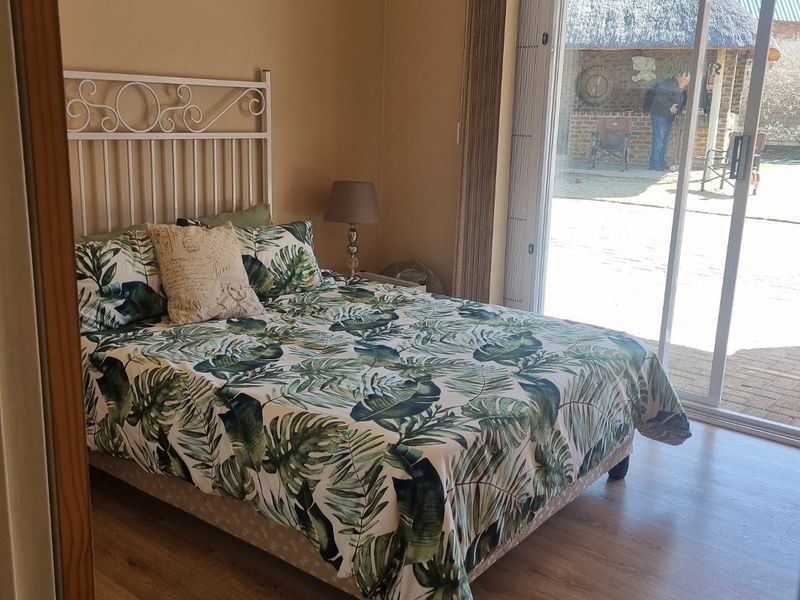 !Stunning House next to Vaal Dam! - Photo 4