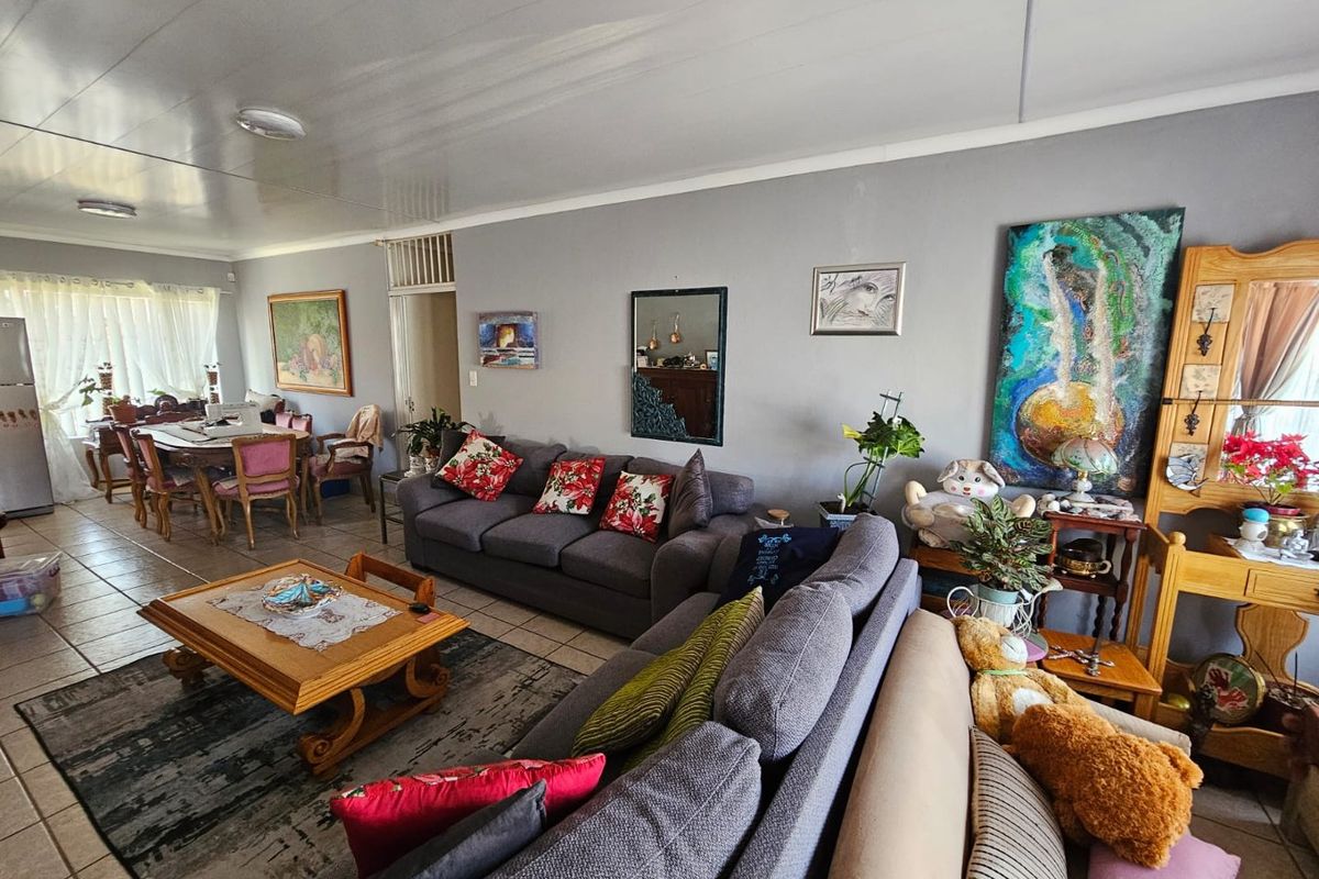Charming Facebrick Townhouse for sale in Arconpark - Photo 2