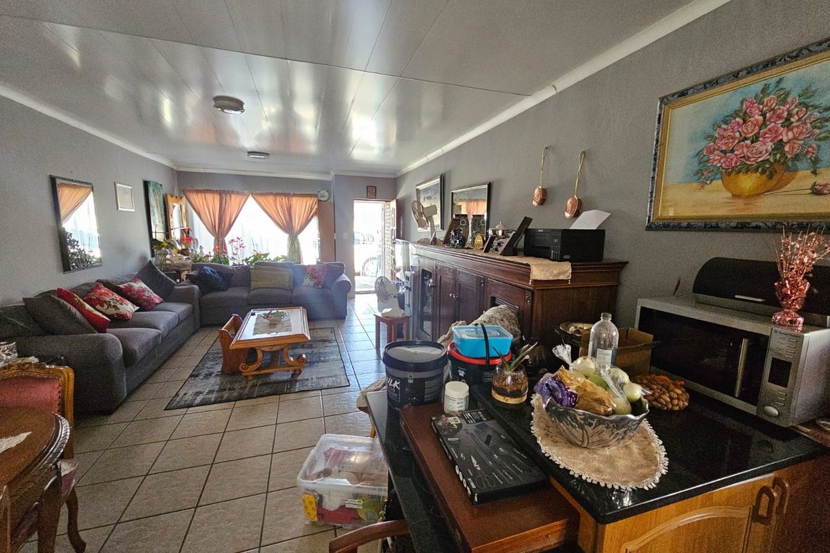 Charming Facebrick Townhouse for sale in Arconpark - Photo 5