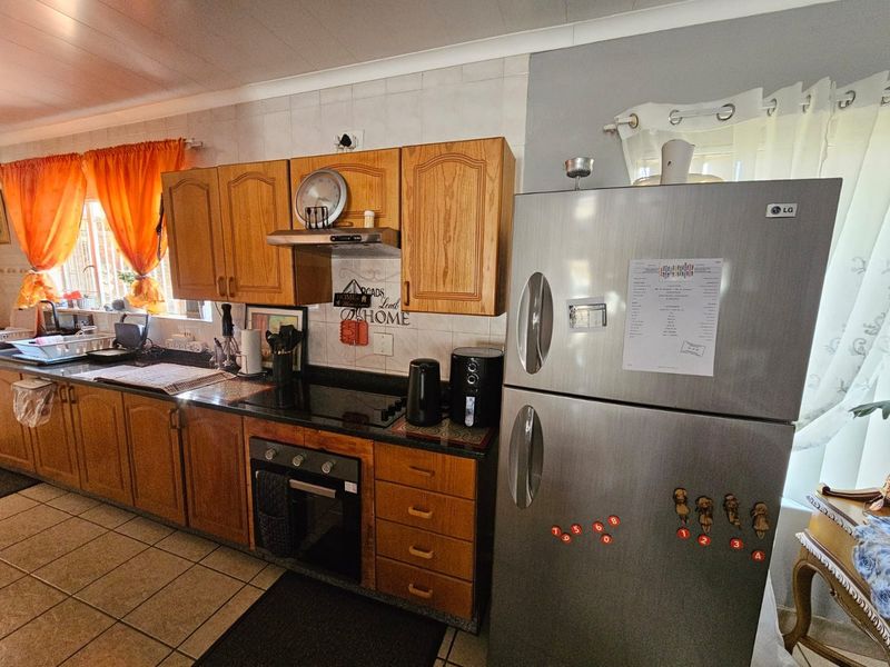 Charming Facebrick Townhouse for sale in Arconpark - Photo 10