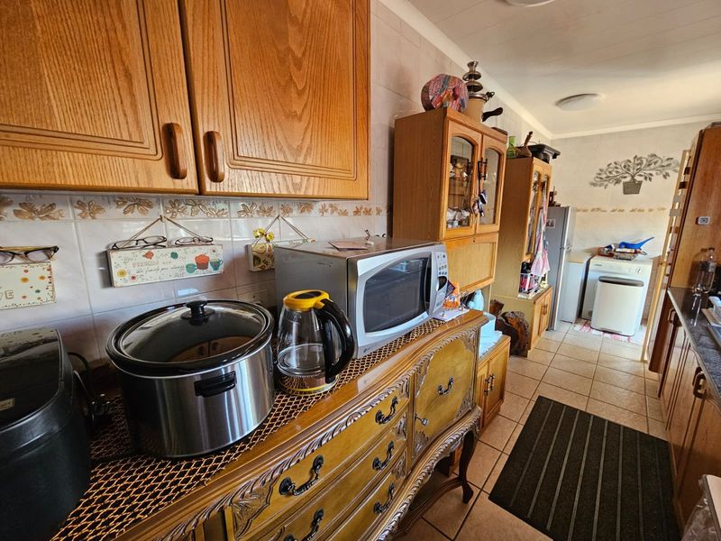 Charming Facebrick Townhouse for sale in Arconpark - Photo 9