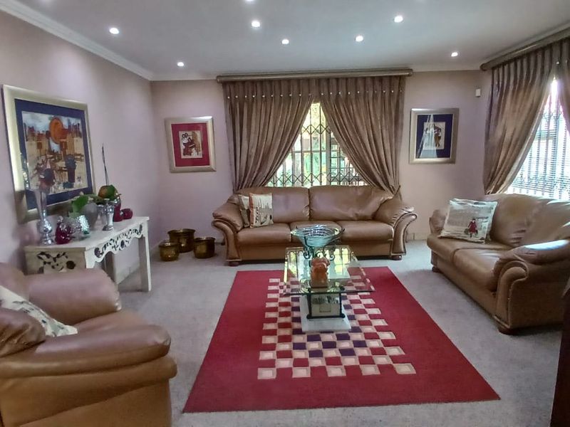 !Indulge in a Luxury Home for the Future! - Photo 8