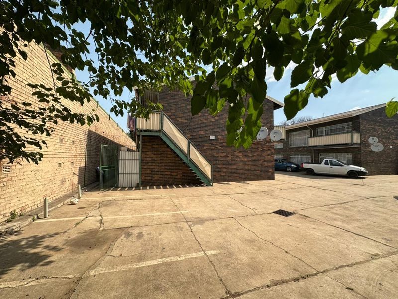 Investment Opportunity in Vereeniging Central.. 20 units up for grabs. - Photo 10