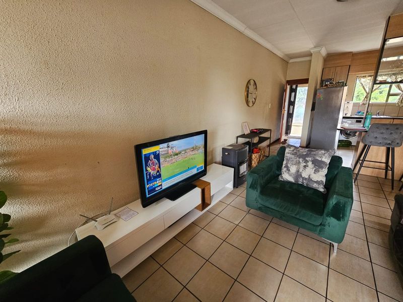 Beautifull apartment for sale in Sasolburg - Photo 3