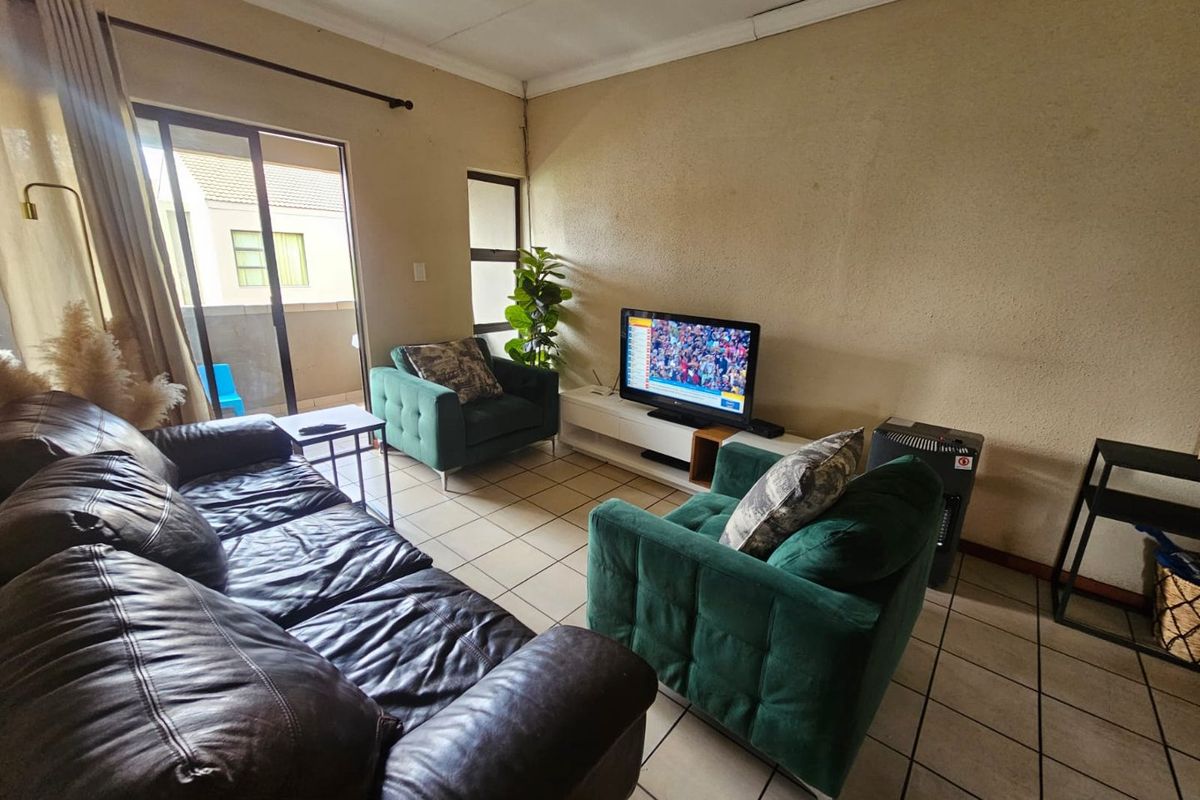 Beautifull apartment for sale in Sasolburg - Photo 2
