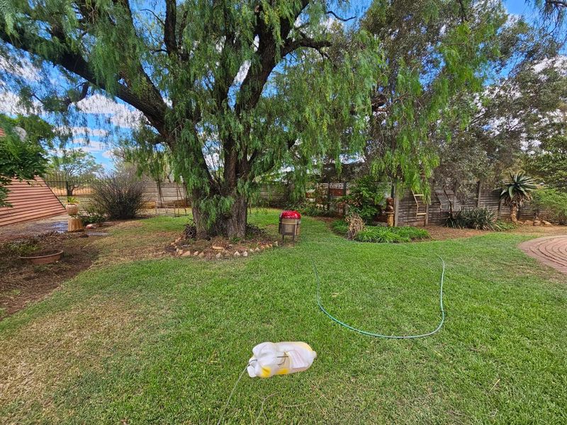 Prime 2.3 HA Plot with Spacious Home and Extra Flats for Sale in Theoville! - Photo 5