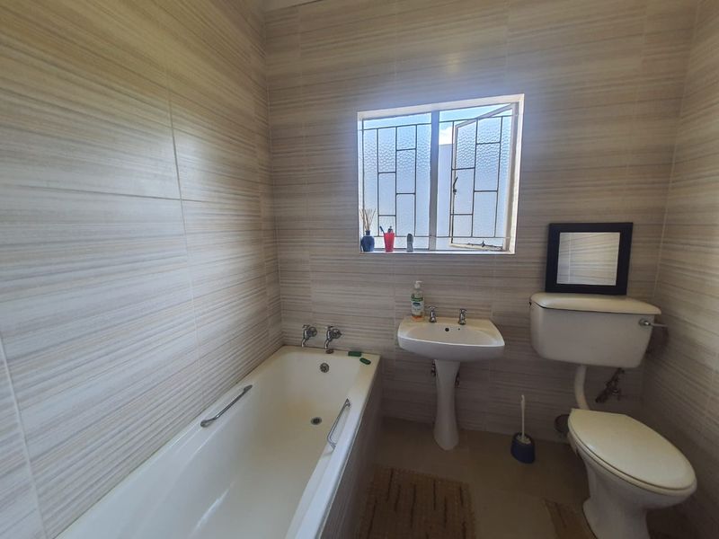 Bargain Buy In SE 6 for only!! - Photo 8