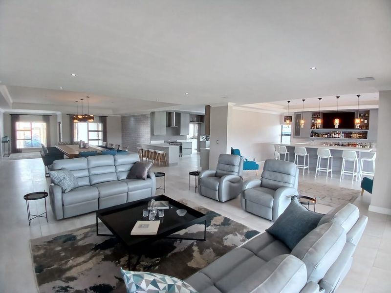 Exquisite 3-Bedroom Home for Sale in Heron Banks Golf Estate, Vaalpark - Photo 9