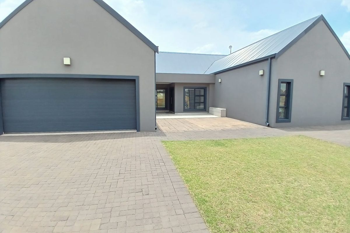 Exquisite 3-Bedroom Home for Sale in Heron Banks Golf Estate, Vaalpark - Photo 3